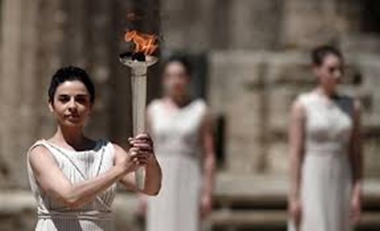 A chama percorrerá 328 cidades de todos os estados até alcançar o Rio de Janeiro, sede dos Jogos Olímpicos 2016