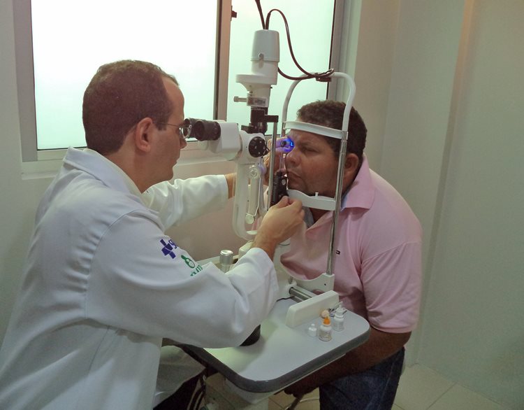 A UPAE de Petrolina dispõe de 3 oftalmologistas, que além das consultas clínicas realizam cirurgias/Foto:Assessoria
