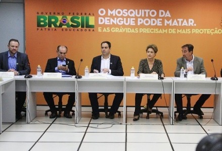 Dilma-e-Paulo-Câmara-combate-a-Zica-439x300