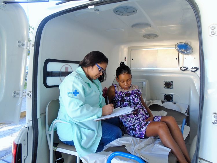 O atendimento pré-hospitalar, acionado pelo SAMU 192, é realizado por enfermeiros obstetras com o objetivo de dar resolutividade às queixas agudas/Foto:Assessoria